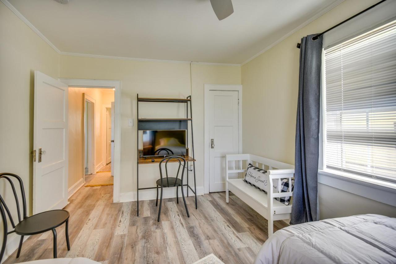 Charming Newport News Cottage Less Than 1 Mi To Ocean! Hampton Exterior foto